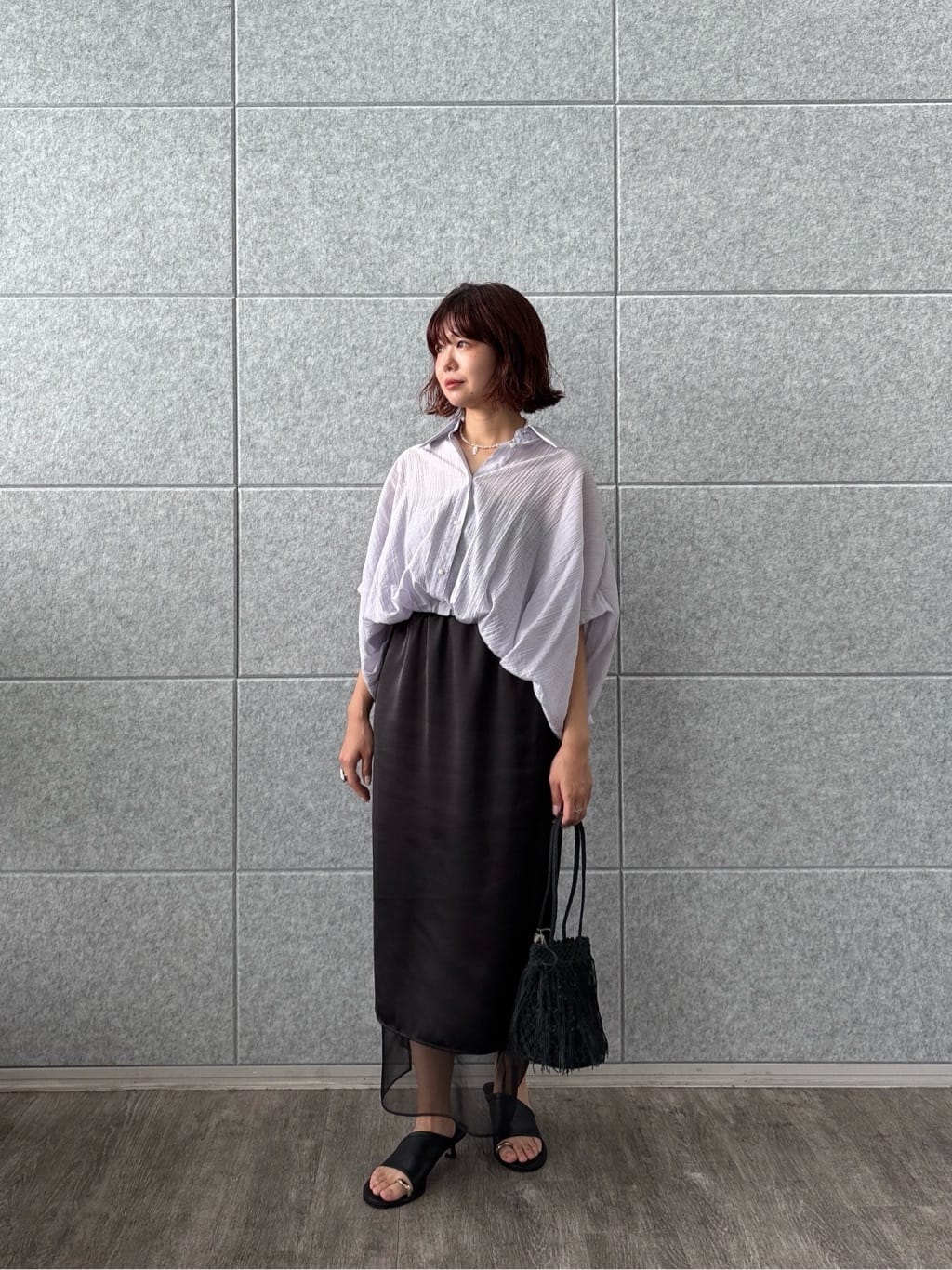 UKIさんの「INDIVI｜バルーンフォルムブラウス」を使ったコーディネート