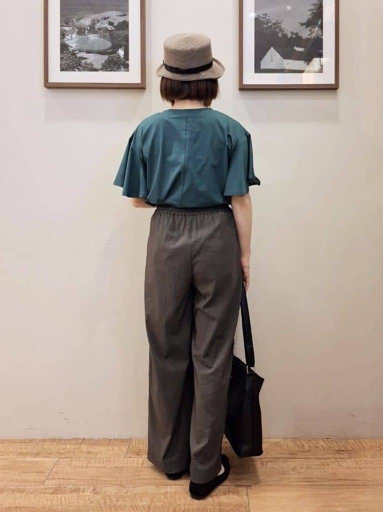 まあるさんの「SHOO･LA･RUE｜【着丈選べる】触れる度ひんやり ゆるきれい イージーワイドパンツ」を使ったコーディネート