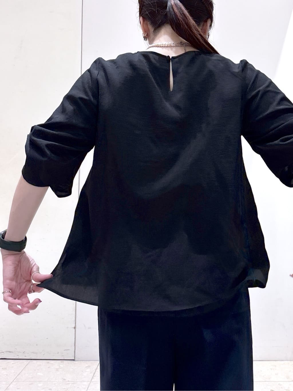 mameさんの「OPAQUE.CLIP｜美脚イージーワイドパンツ【防シワ／洗濯機洗い可／抗ピル／ストレッチ】《丈が選べる／SS-LLサイズ／」を使ったコーディネート