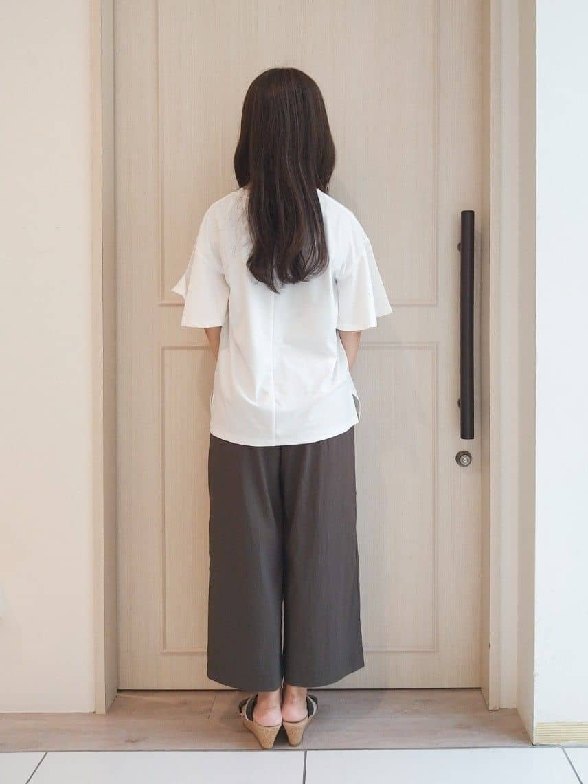 mi-saさんの「SHOO･LA･RUE｜【着丈選べる】触れる度ひんやり ゆるきれい イージーワイドパンツ」を使ったコーディネート