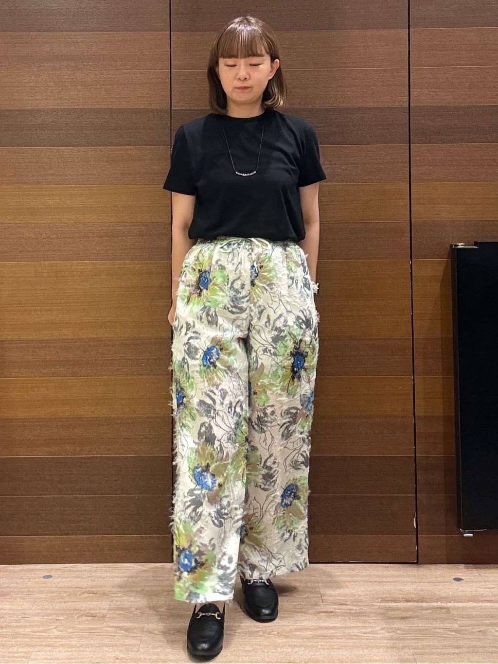 yumeさんの「OPAQUE.CLIP｜《5色展開》ベーシックTシャツ【洗濯機洗い可／UV／接触冷感】」を使ったコーディネート