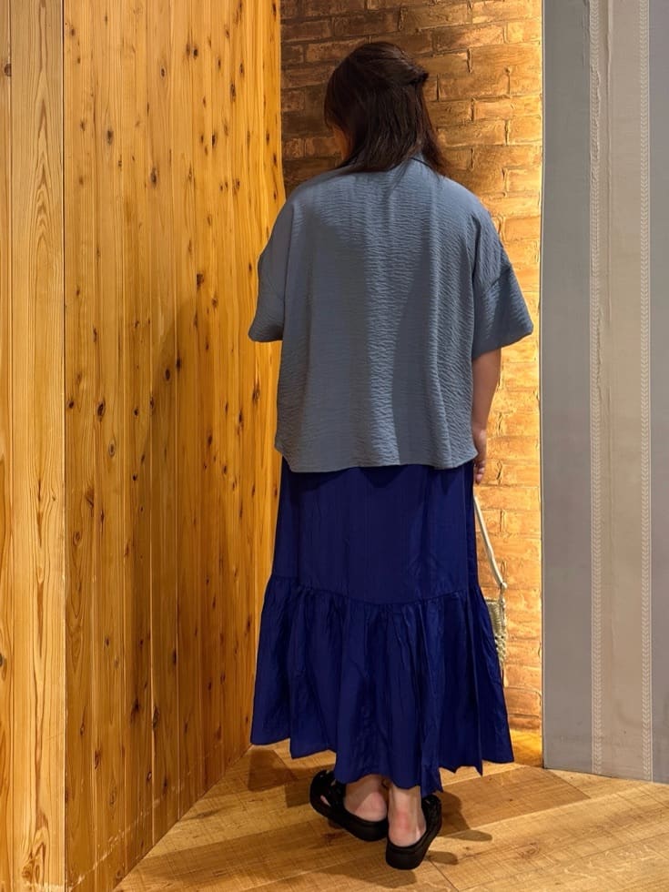 ゆかぴさんの「SHOO･LA･RUE｜ゆるっと感がこなれ見え ワッシャーシアー半袖シャツ」を使ったコーディネート