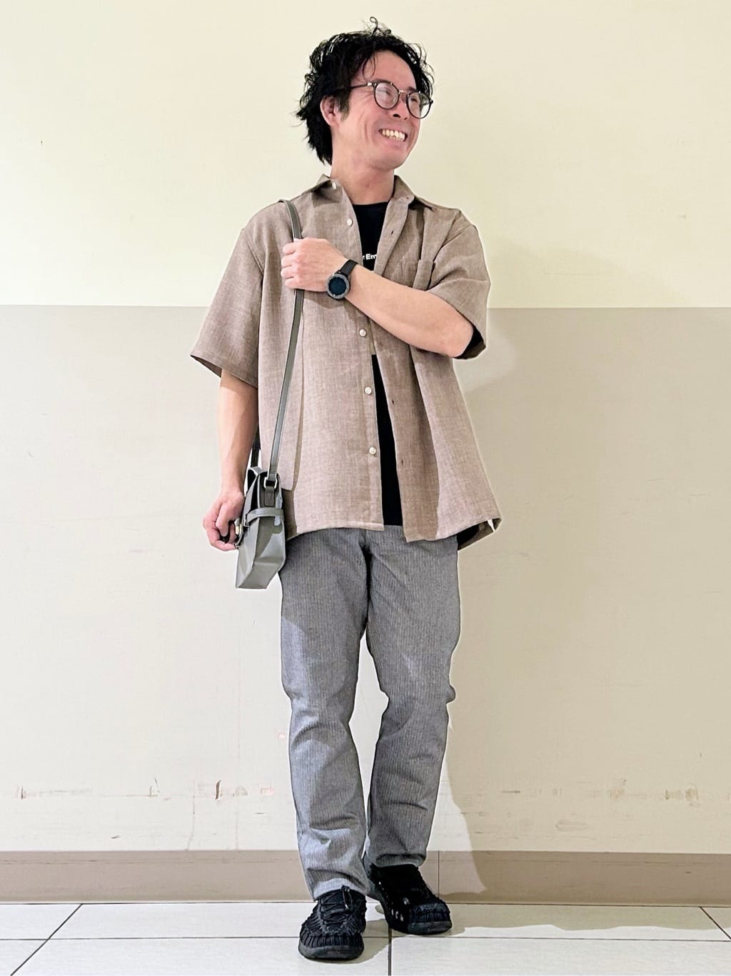 KENJI Iさんの「THE SHOP TK｜アートグラフィック 半袖Tシャツ 洗濯機OK」を使ったコーディネート
