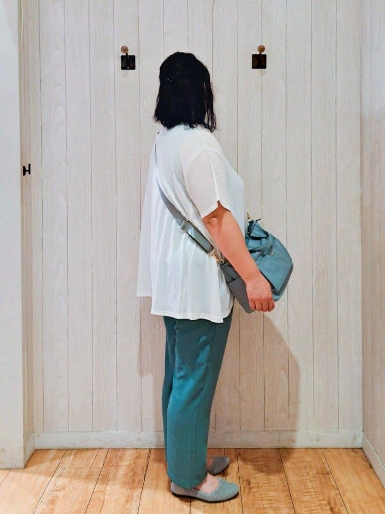 kotomiさんの「SHOO･LA･RUE｜【S-LL/洗える/体型カバー/5分袖】涼しくきれいに決まる Aライントップス」を使ったコーディネート