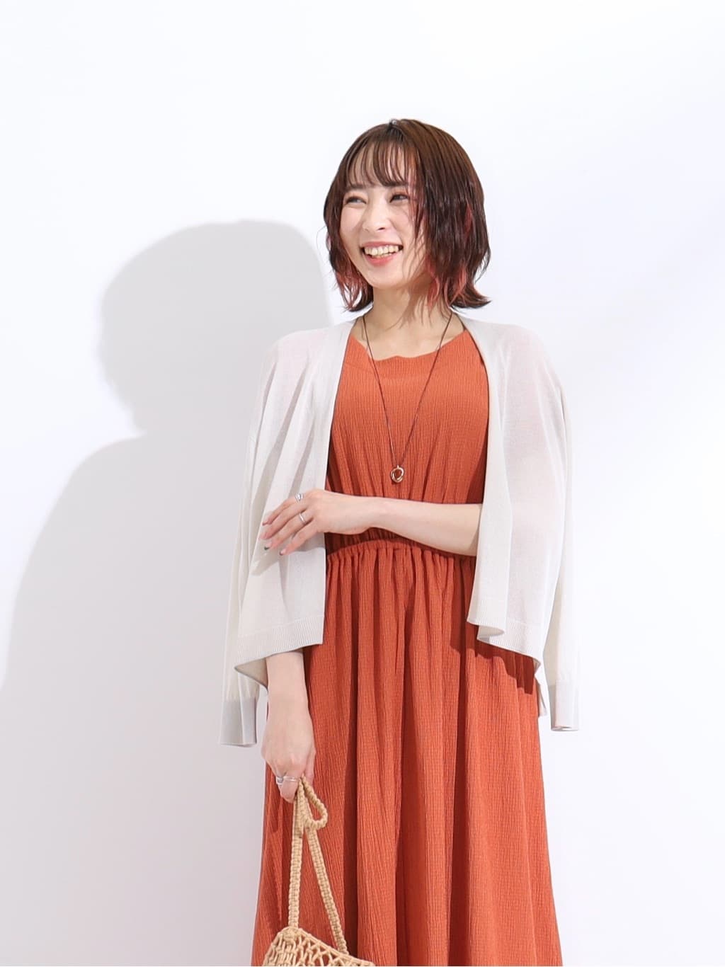 𝐜𝐡𝐢𝐤𝐚さんの「SHOO･LA･RUE｜【前後2WAY】さらりと大人上品に 楊柳フレンチワンピース」を使ったコーディネート