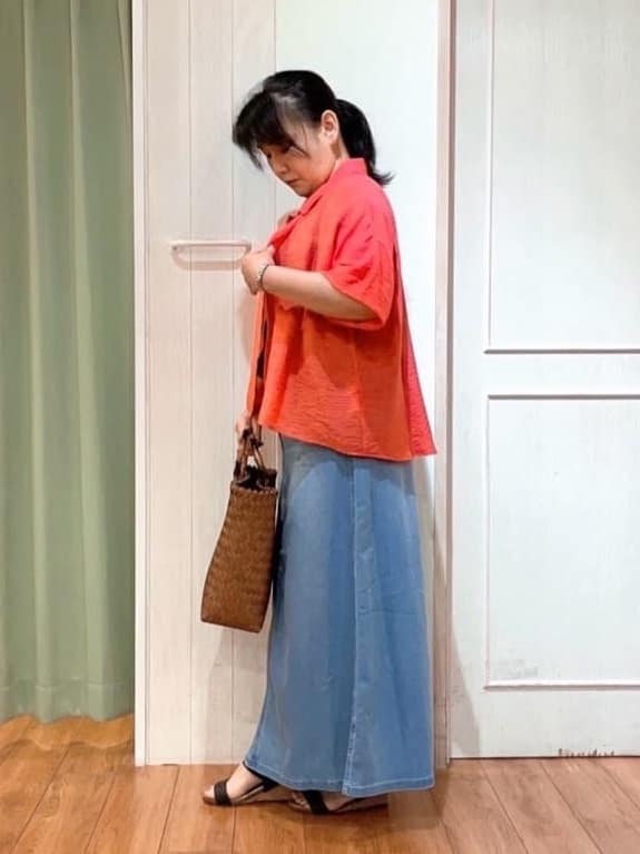 ke-yさんの「SHOO･LA･RUE｜ゆるっと感がこなれ見え ワッシャーシアー半袖シャツ」を使ったコーディネート
