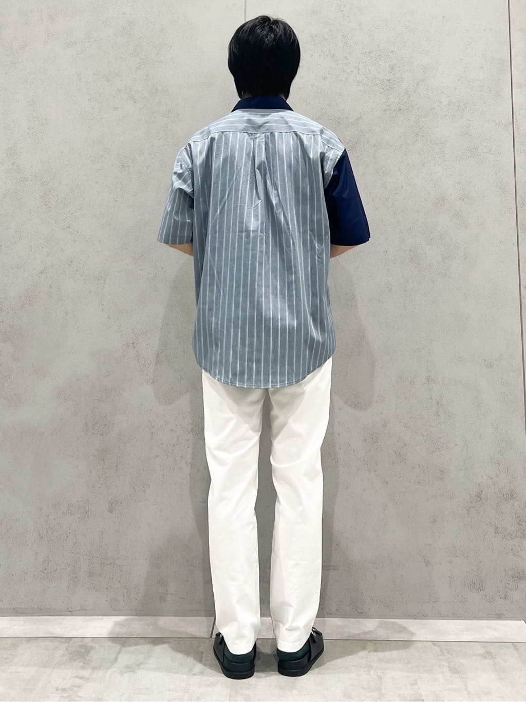 SHI-MAさんの「THE SHOP TK｜ブロードパネルストライプ 半袖シャツ 洗濯機OK／サスティナブル素材」を使ったコーディネート