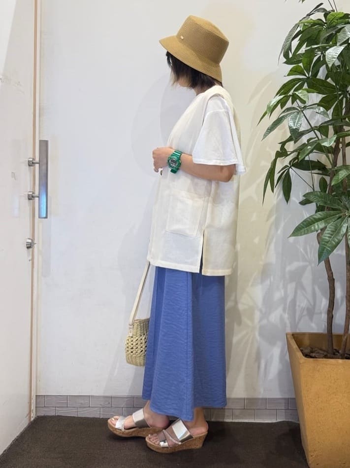 misakiさんの「SHOO･LA･RUE｜【S-LL】夏のレイヤードコーデに さらりと着られるメッシュジレ」を使ったコーディネート