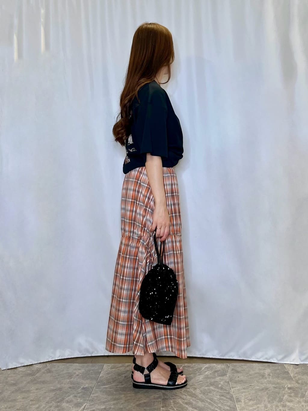おうめさんの「SHOO･LA･RUE｜【ひんやり/汗ジミ軽減/UVカット】プリントアソート BIG Tシャツ」を使ったコーディネート