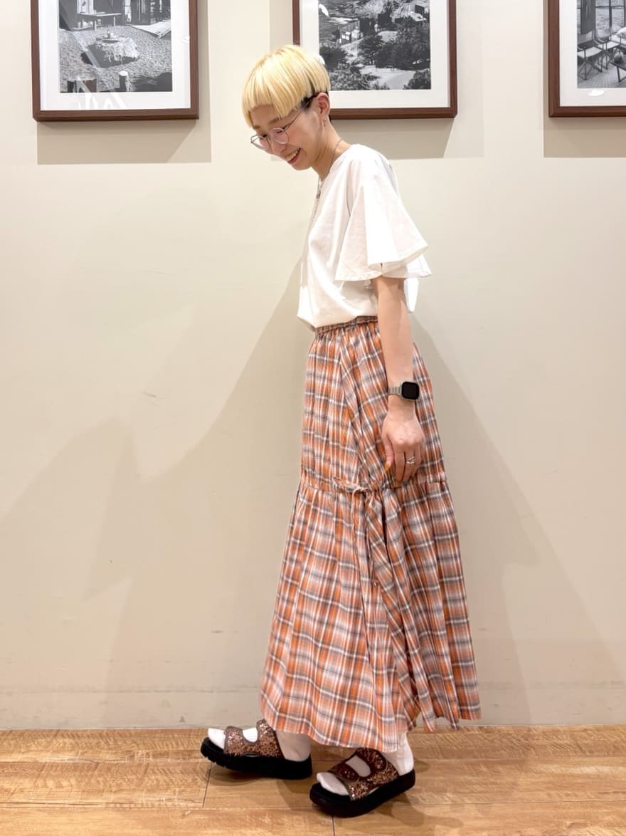 Ayumiさんの「SHOO･LA･RUE｜【S-LL】シルエットが変えられる チェック柄リボンフレアスカート」を使ったコーディネート