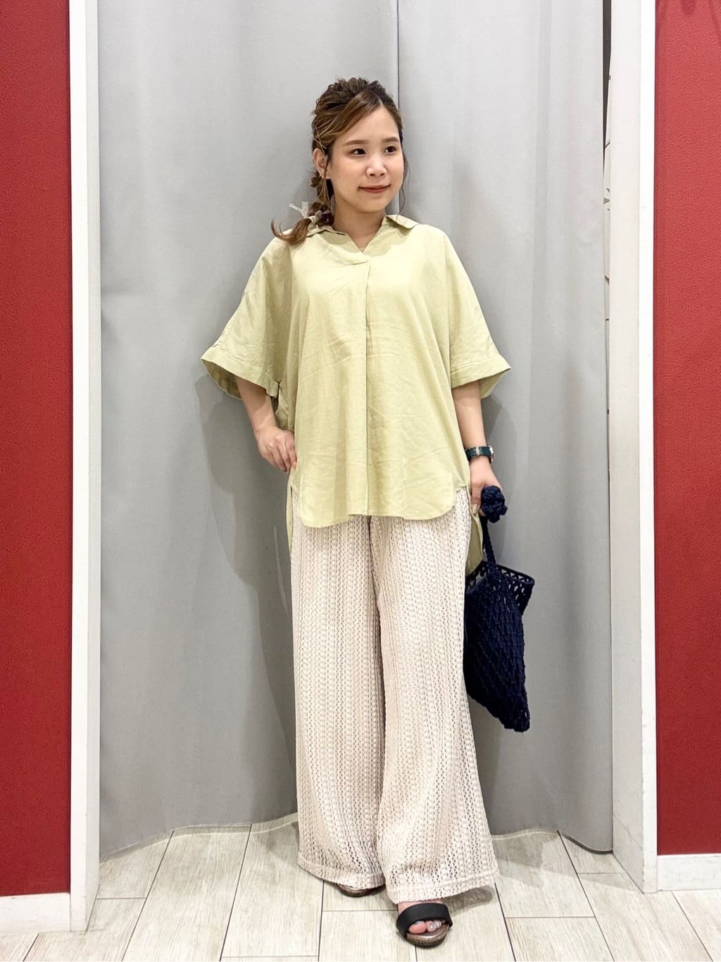 shioさんの「SHOO･LA･RUE｜【S-LL】クロシェ風レースイージーワイドパンツ」を使ったコーディネート