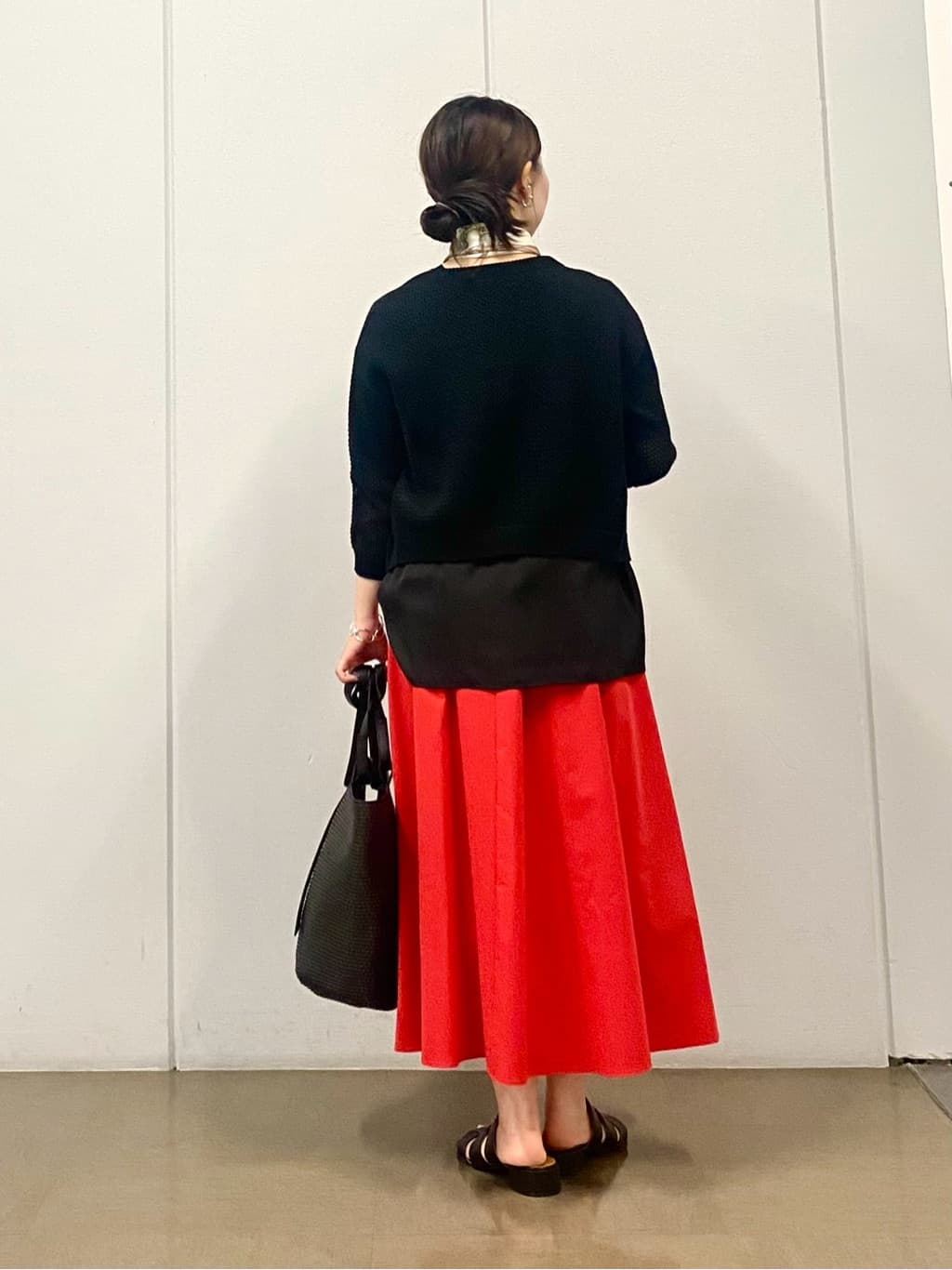 misakiさんの「INDIVI｜【バックシャン】デザインTブラウス」を使ったコーディネート
