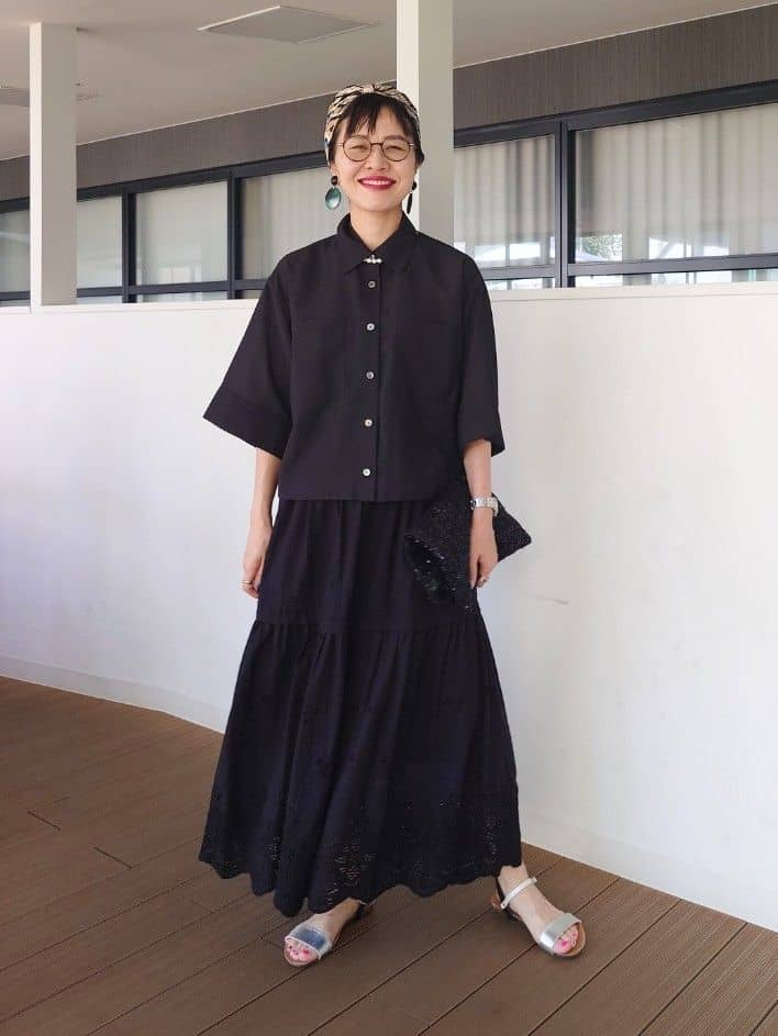 MUTSUKOさんの「UNTITLED｜【前開き/洗える】ショート丈シアーシャツ」を使ったコーディネート