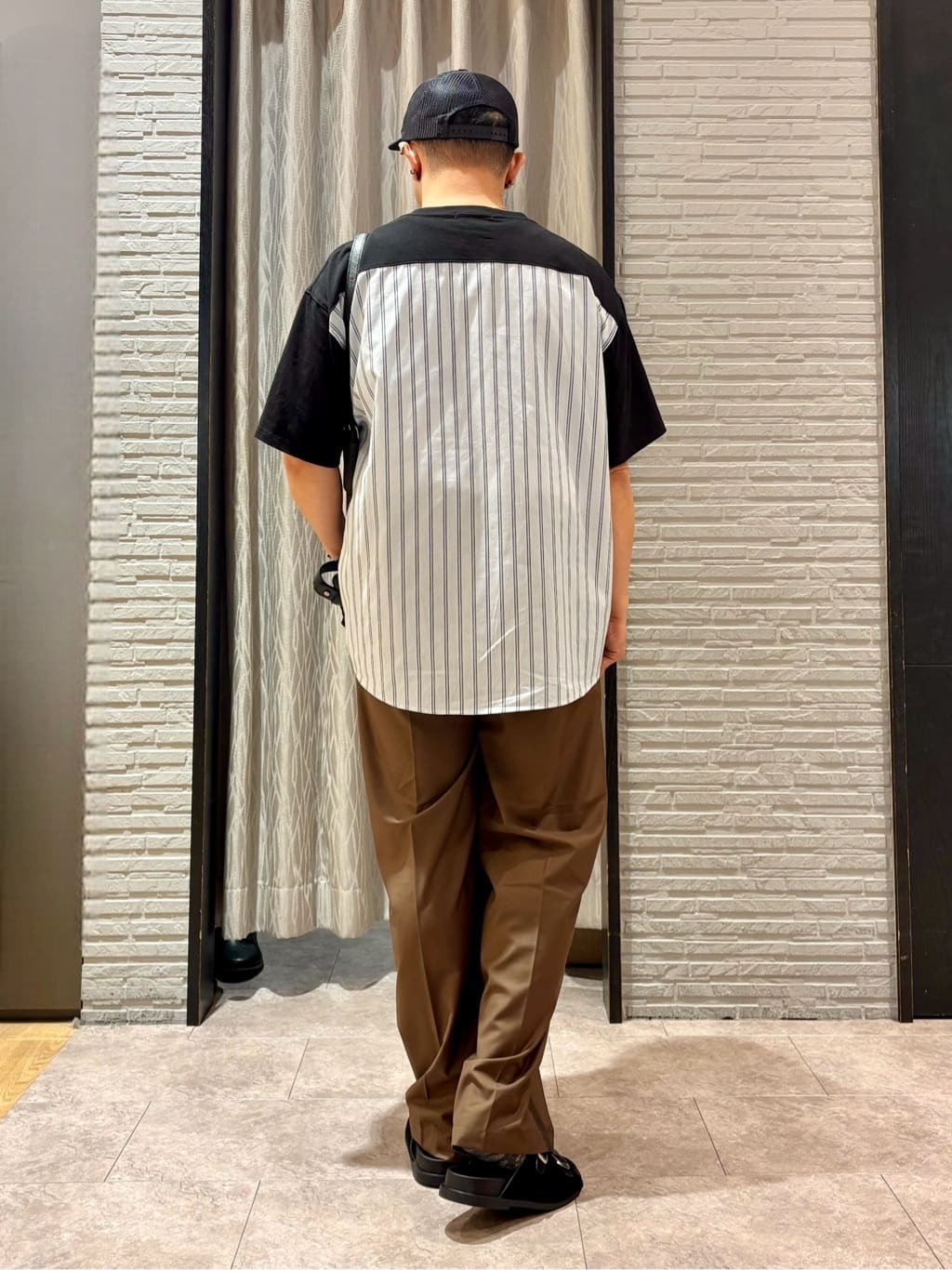 Pーyamaさんの「THE SHOP TK｜エシカルブロード切替Tシャツ 洗濯機OK」を使ったコーディネート