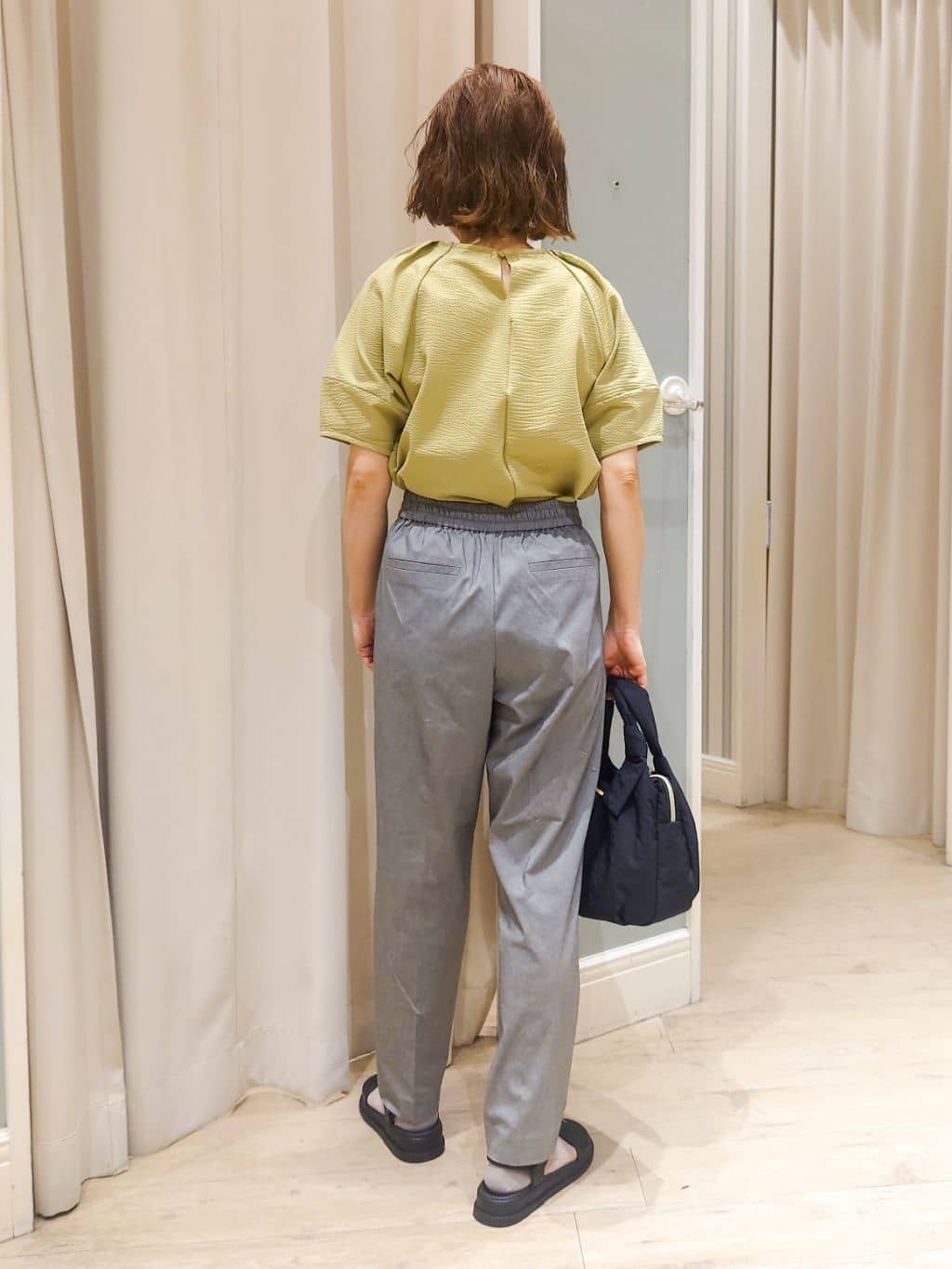 ちゃさんの「grove｜キレイも動きやすさも　美脚見えハイパーストレッチパンツ」を使ったコーディネート