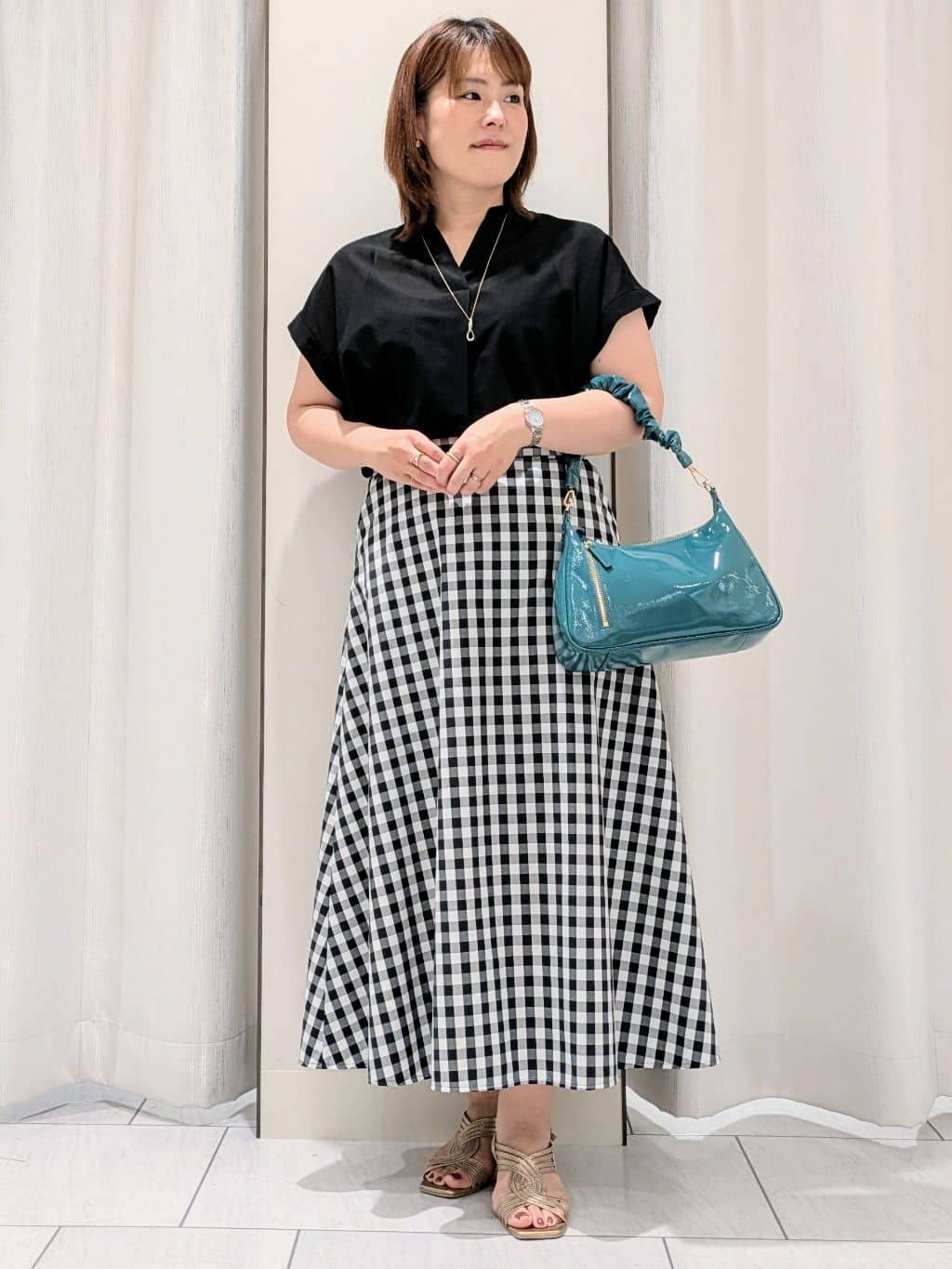 Onumaさんの「UNTITLED｜【洗える/スキッパー】フレンチスリーブシアーブラウス」を使ったコーディネート