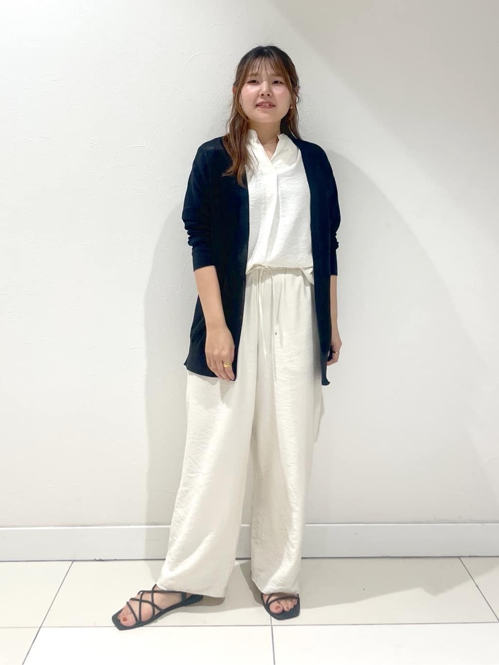 YUUKIさんの「INDIVI｜◆【洗える／UVケア／SETUP可能】スキッパードルマンブラウス」を使ったコーディネート