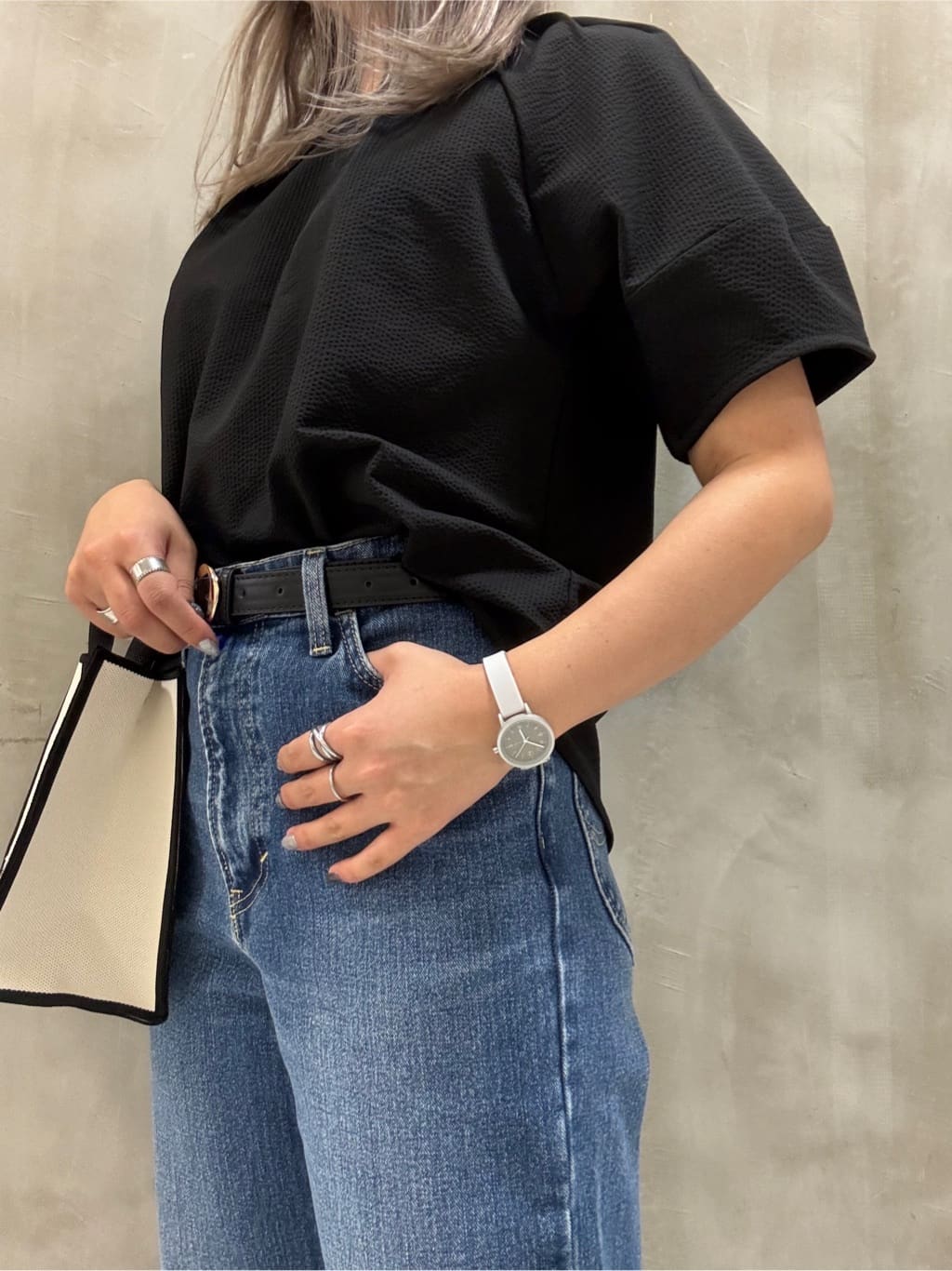 minaさんの「grove｜【Lee&times;grove別注】STRAIGHT DENIM PANTS」を使ったコーディネート