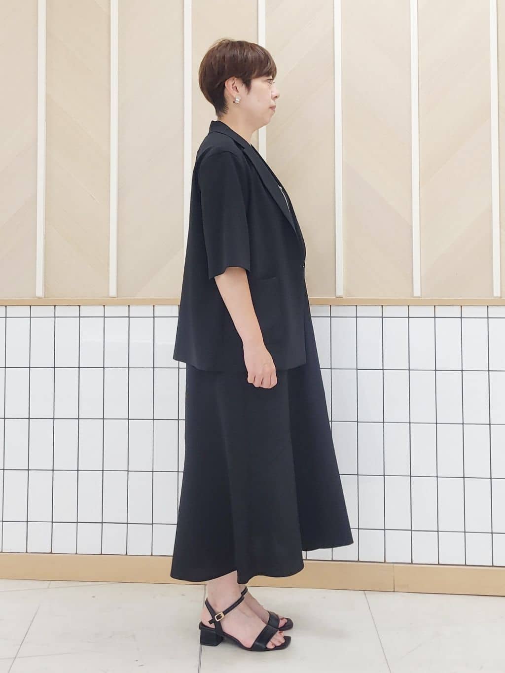 tomoさんの「COUP DE CHANCE｜【手洗い可／日本製】五分袖ジャケット」を使ったコーディネート