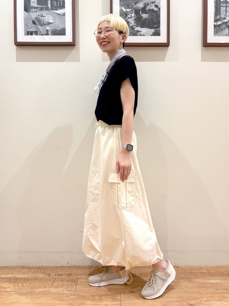 Ayumiさんの「SHOO･LA･RUE｜【洗える/S-LL/ひんやり】さらりと好印象　総針フレンチスリーブニット」を使ったコーディネート