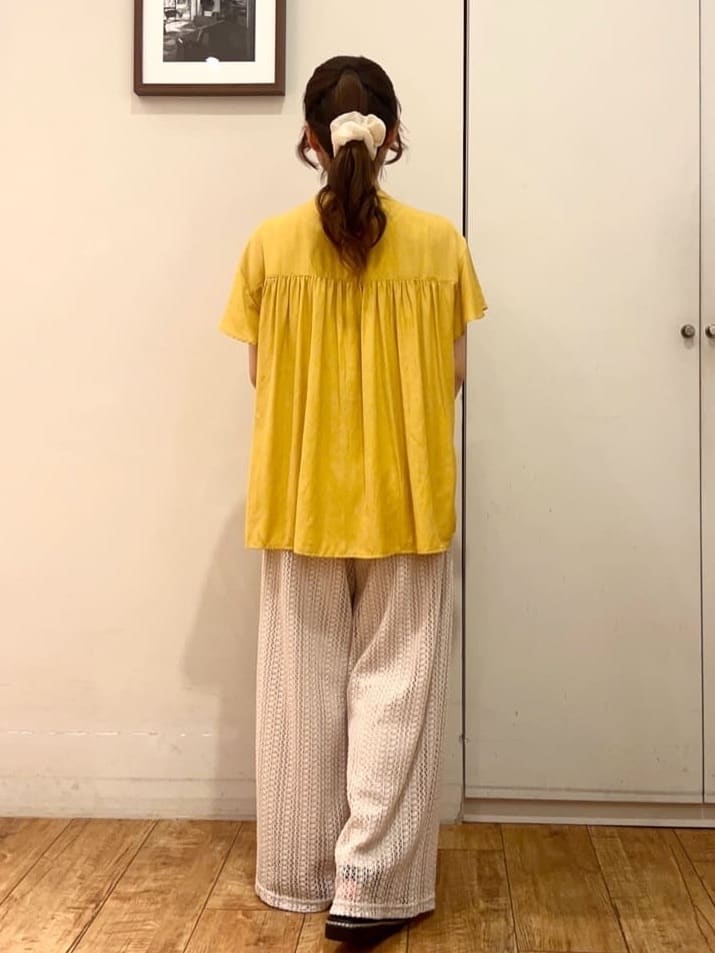 AIRIさんの「SHOO･LA･RUE｜【S-LL】クロシェ風レースイージーワイドパンツ」を使ったコーディネート