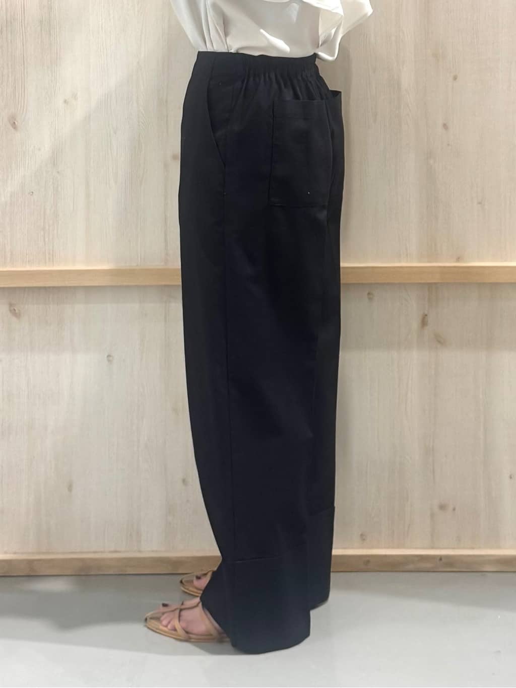 nanaさんの「THE SHOP TK｜【ONOFF活躍】フリルデザインブラウス/セットアップ可」を使ったコーディネート