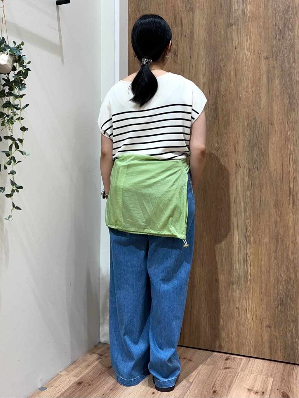 Reinaさんの「grove｜履き心地◎！フットベッドサンダル」を使ったコーディネート