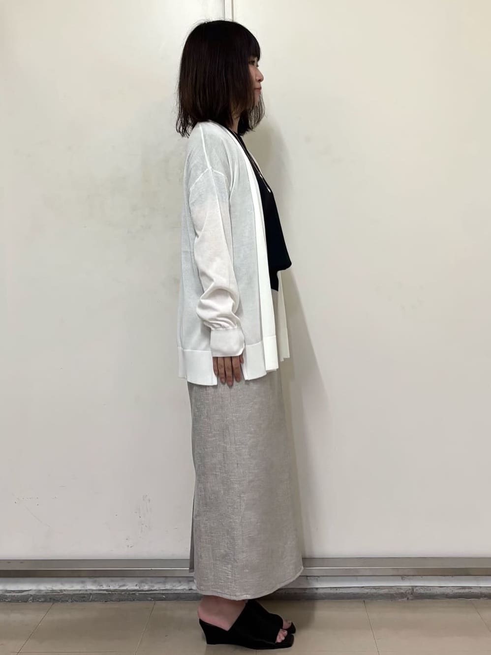 やまさんの「OPAQUE.CLIP｜【2WAY】Y字しずくメタルネックレス」を使ったコーディネート