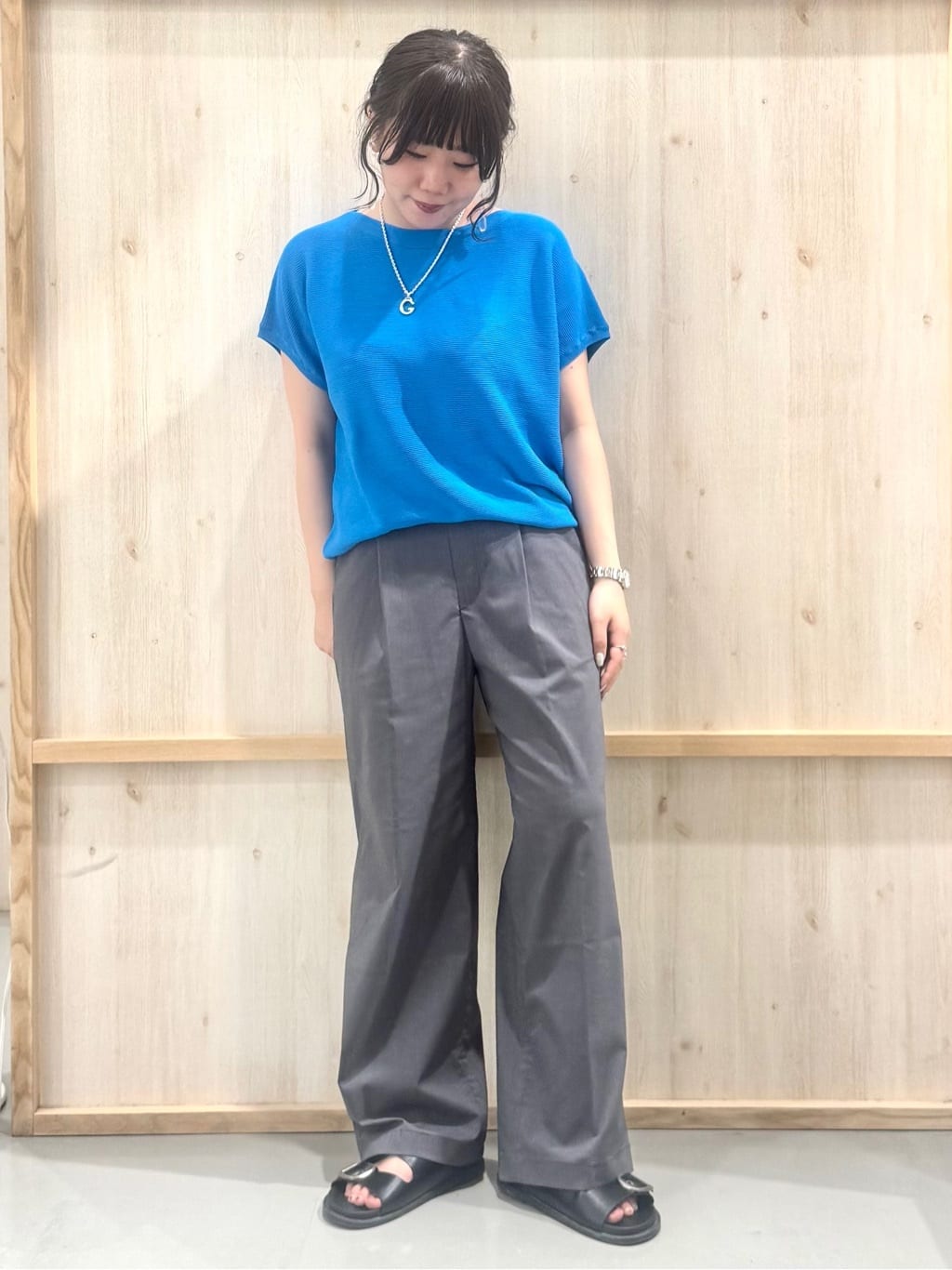 nanaさんの「THE SHOP TK｜【6色展開】さらさらフレンチニット【毛玉になりにくい/洗濯機OK】」を使ったコーディネート