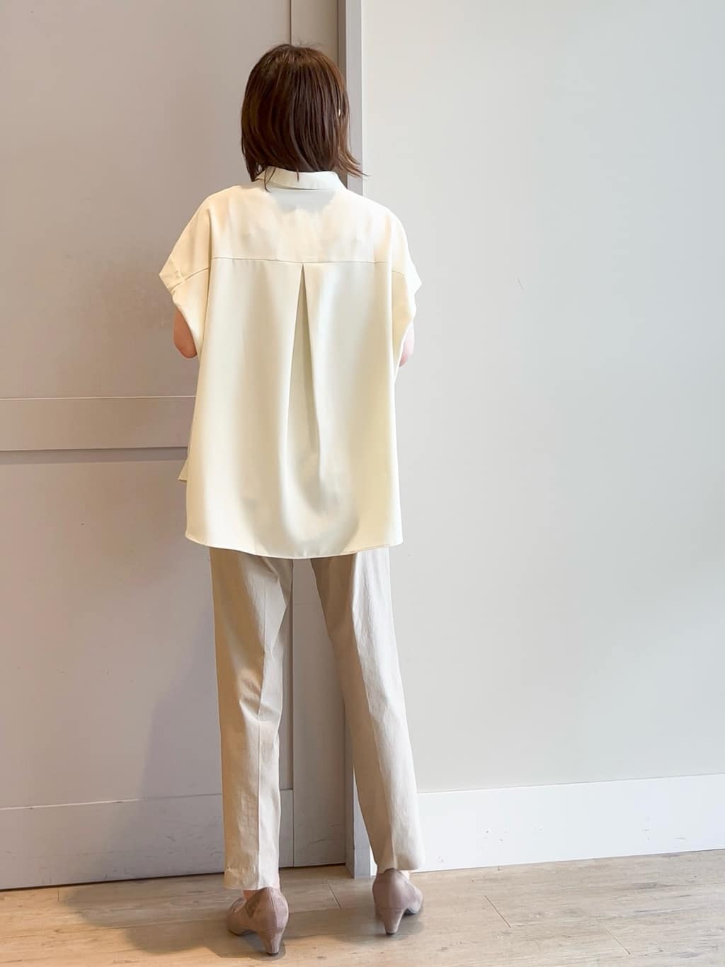 yamakoさんの「grove｜キレイも動きやすさも　美脚見えハイパーストレッチパンツ」を使ったコーディネート