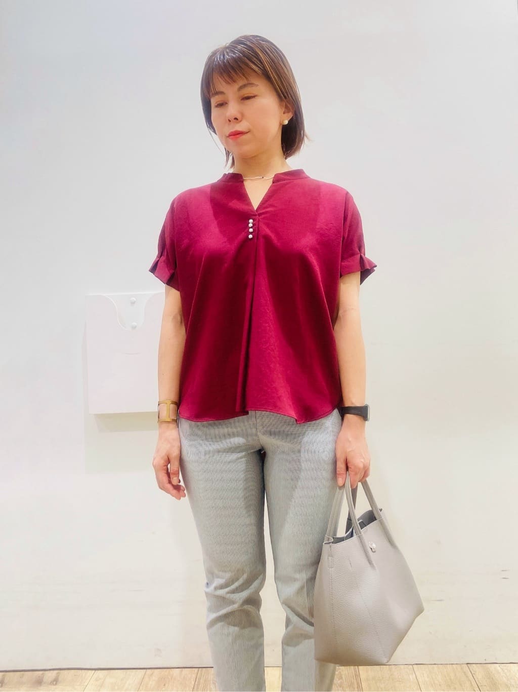 YUKOさんの「index｜《7色展開／XS-LLサイズ》タックスリーブスキッパーブラウス【洗濯機洗い可／吸水速乾／抗ピル／防シ」を使ったコーディネート