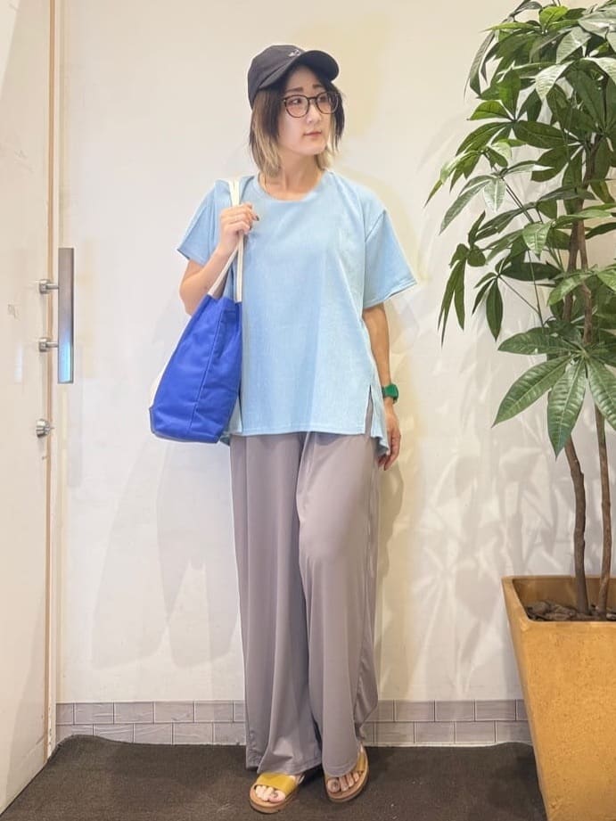 misakiさんの「SHOO･LA･RUE｜【S-LL/洗える/体型カバー/5分袖】涼しくきれいに決まる Aライントップス」を使ったコーディネート