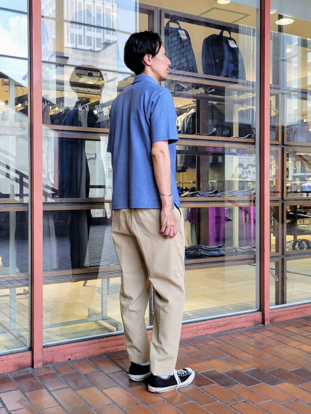 piroyaさんの「TAKEO KIKUCHI｜【抗菌防臭／9色5サイズ展開】ハニカムメランジ ポロシャツ」を使ったコーディネート