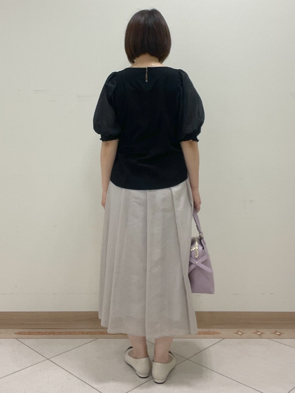 hanaさんの「Reflect｜【マシンウォッシュ可／セットアップ可】シアーボックスタックプリーツスカート」を使ったコーディネート