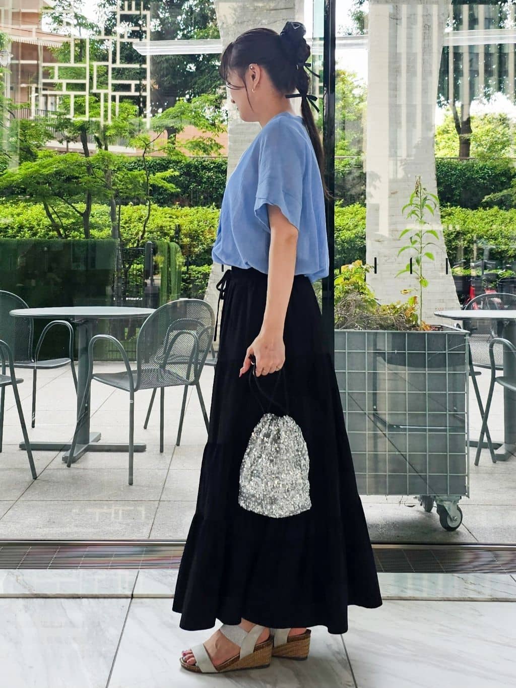 ゆゆさんの「SHOO･LA･RUE｜【洗える/S-LL】微光沢で華やかなティアードスカート」を使ったコーディネート