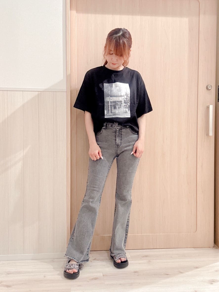 モカさんの「SHOO･LA･RUE｜シルエット変化を楽しめる シアーチェックドロストシャツ」を使ったコーディネート
