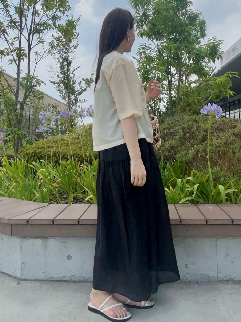 maiさんの「OPAQUE.CLIP｜シアーダブルポケットシャツ【洗濯機洗い可】」を使ったコーディネート