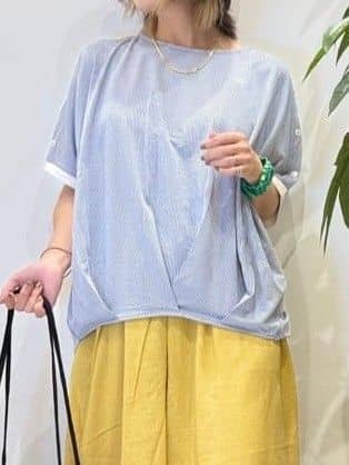 misakiさんの「SHOO･LA･RUE｜【ひんやり/UV】高気温でも快適に インせず決まるドルマントップス」を使ったコーディネート