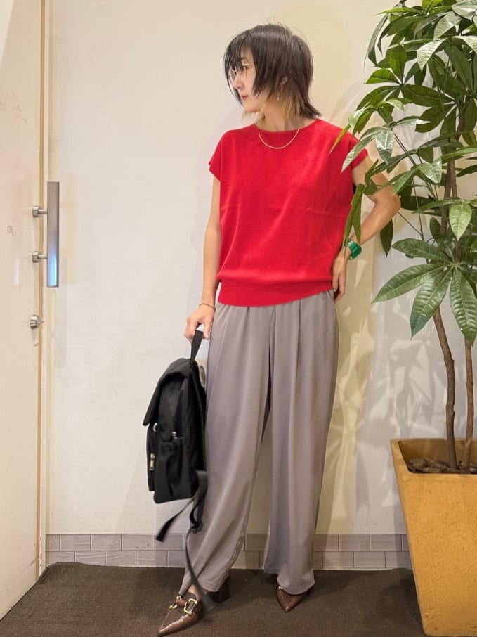 misakiさんの「SHOO･LA･RUE｜【S-LL/ひんやり/UV】リラクシーな穿き心地 エアリーワイドパンツ」を使ったコーディネート