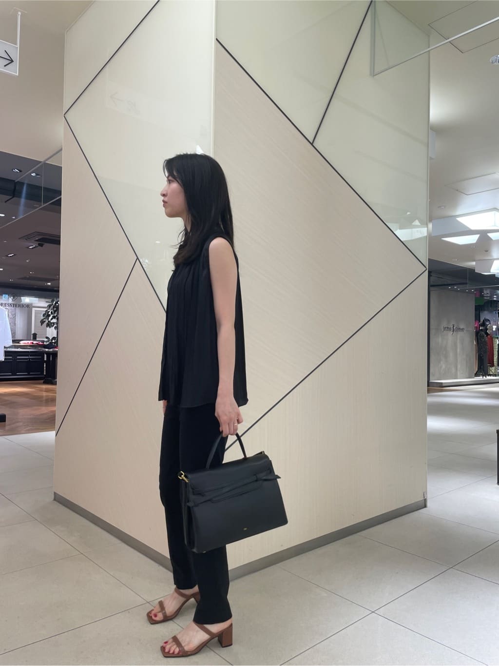Karinさんの「DRESSTERIOR｜」を使ったコーディネート