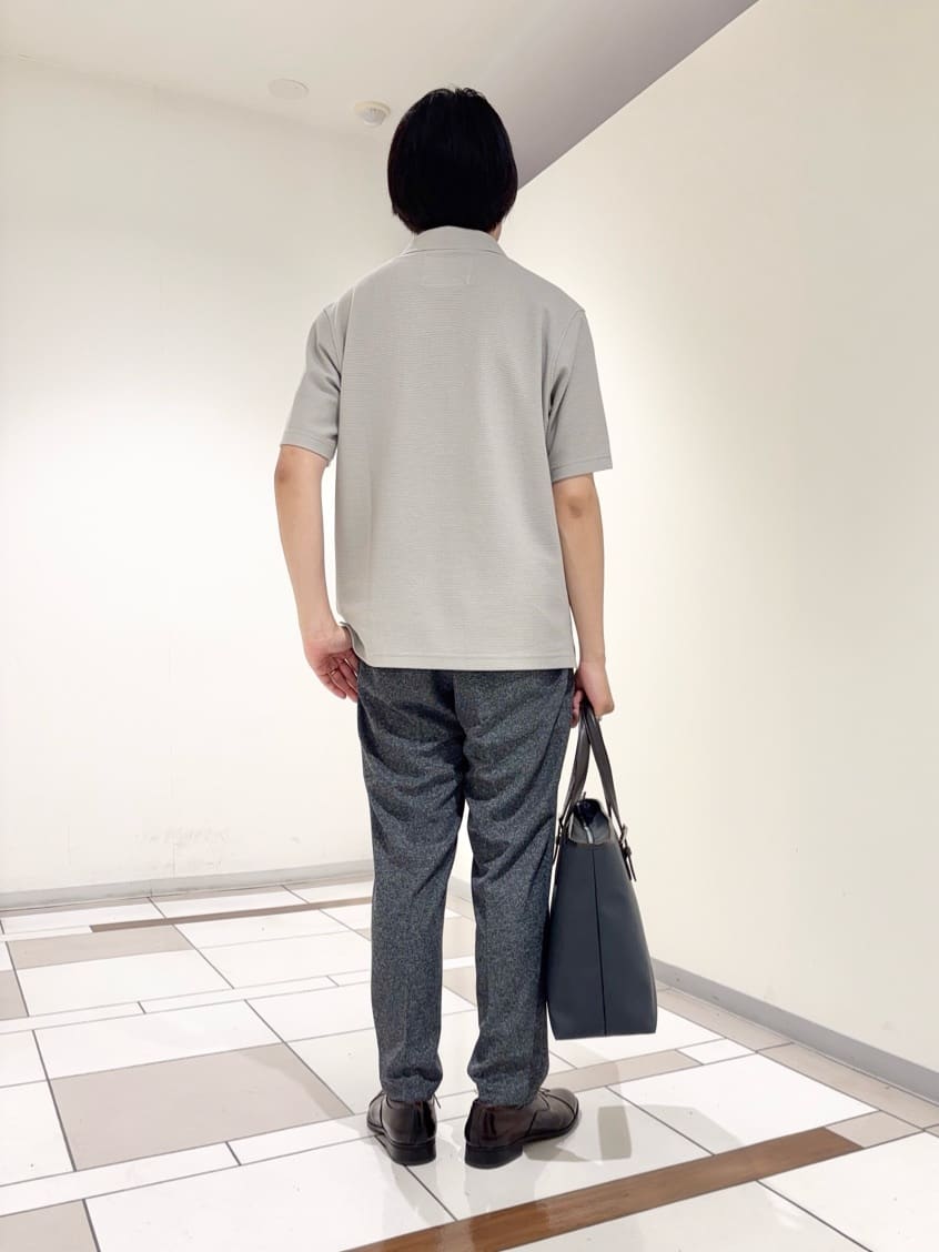 及川さんの「TAKEO KIKUCHI｜【抗菌防臭／9色5サイズ展開】ハニカムメランジ ポロシャツ」を使ったコーディネート