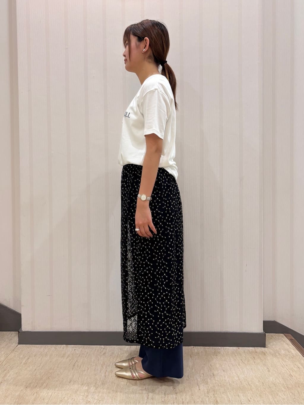 ちひさんの「INDIVI｜【デニムライク】マリンボタン リネン混ワイドパンツ」を使ったコーディネート