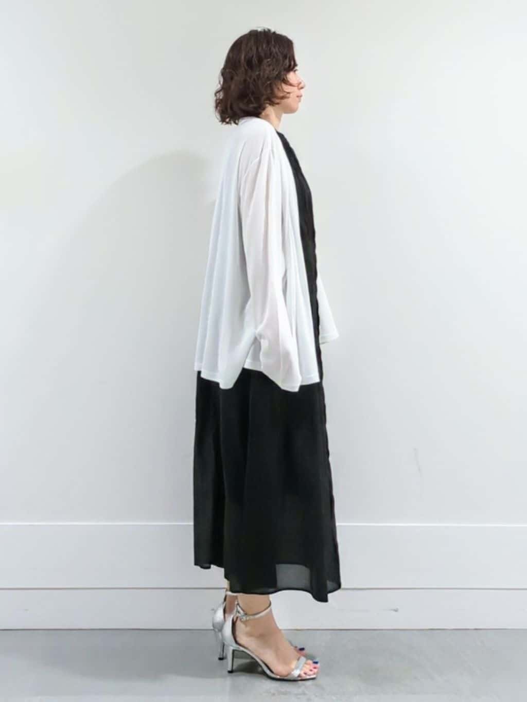 ミズタさんの「UNTITLED｜◆【接触冷感/UV機能/遮熱】ジャージカーディガン」を使ったコーディネート