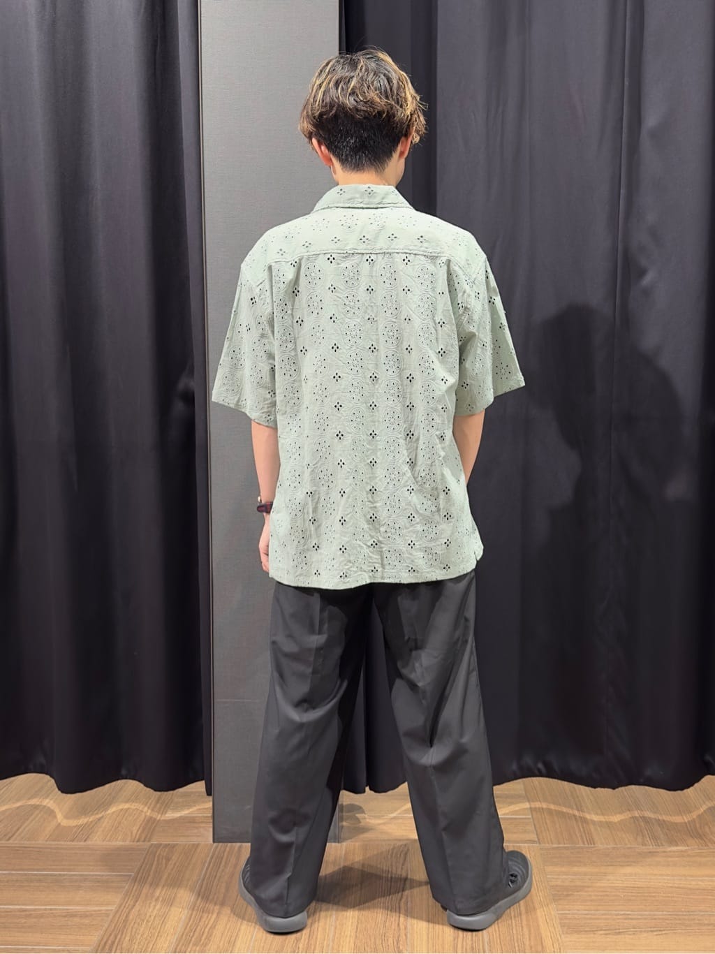 tomoyaさんの「THE SHOP TK｜アートグラフィック 半袖Tシャツ 洗濯機OK」を使ったコーディネート