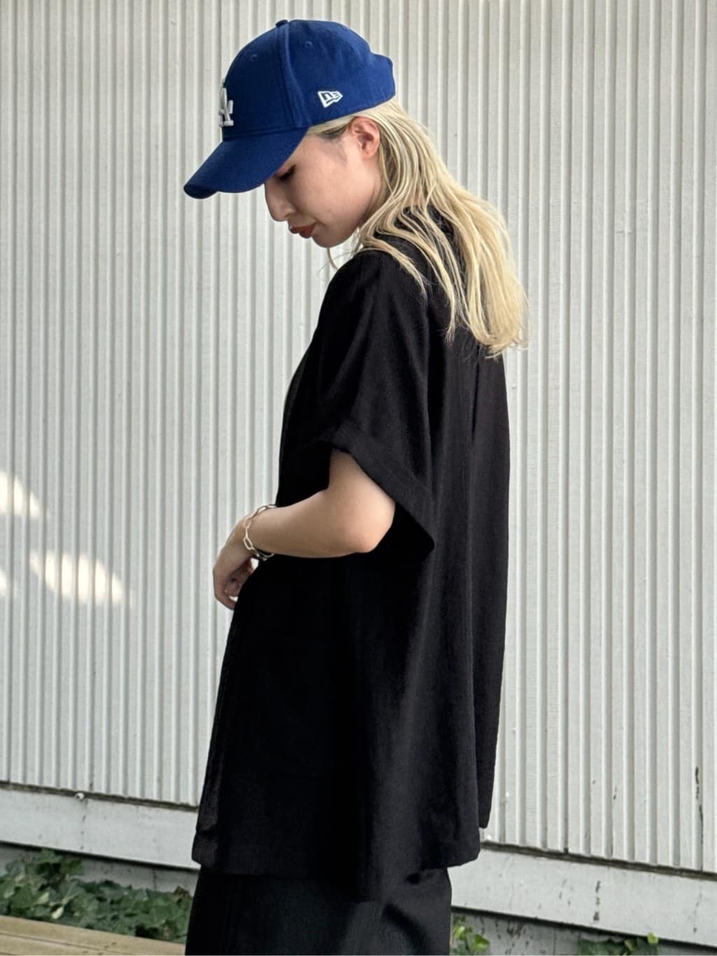 omaさんの「THE SHOP TK｜フォトアソートTシャツ【接触冷感/UV/毛玉になりにくい/洗濯機OK】」を使ったコーディネート