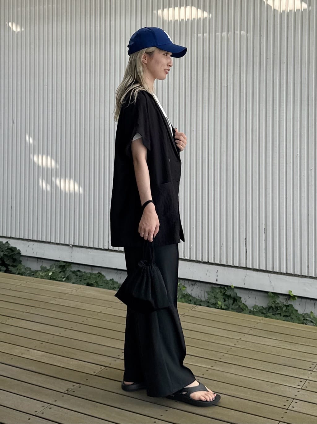 omaさんの「THE SHOP TK｜フォトアソートTシャツ【接触冷感/UV/毛玉になりにくい/洗濯機OK】」を使ったコーディネート