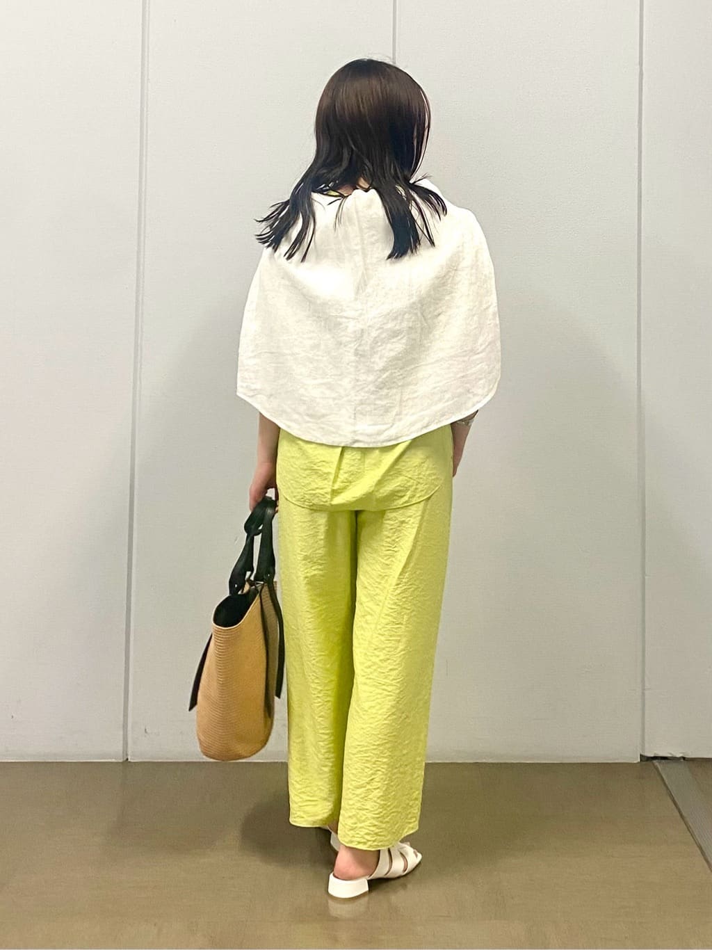 misakiさんの「INDIVI｜【洗える／UVケア／SETUP可能】ドロストワイドパンツ」を使ったコーディネート