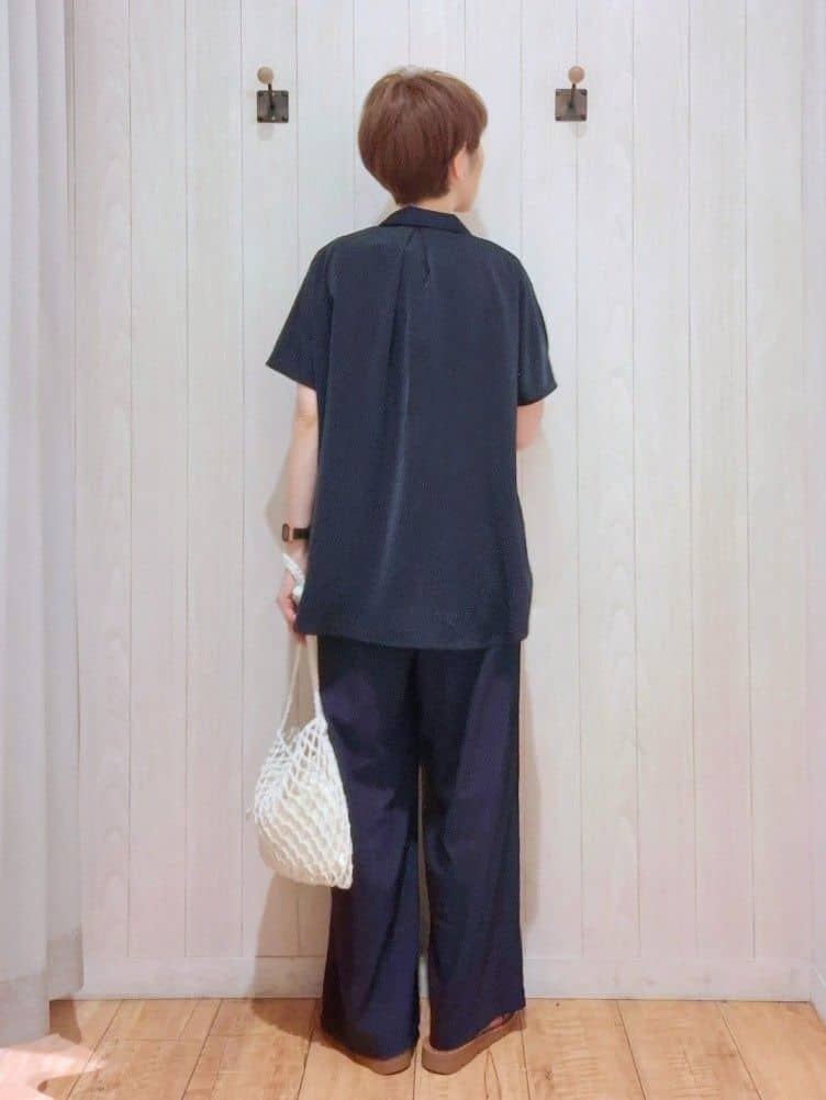 Ribさんの「SHOO･LA･RUE｜【洗える/S-LL/プチプラ】さらっとすっきりきれい見え スキッパーブラウス」を使ったコーディネート