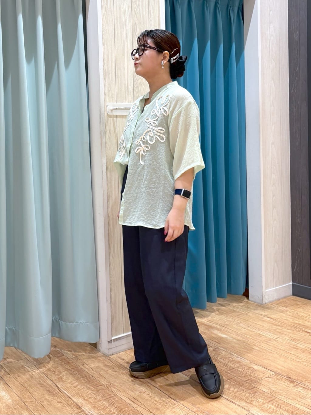 砂糖さんの「SHOO･LA･RUE｜【S-LL】一枚で着映え コード刺繍シャツ」を使ったコーディネート