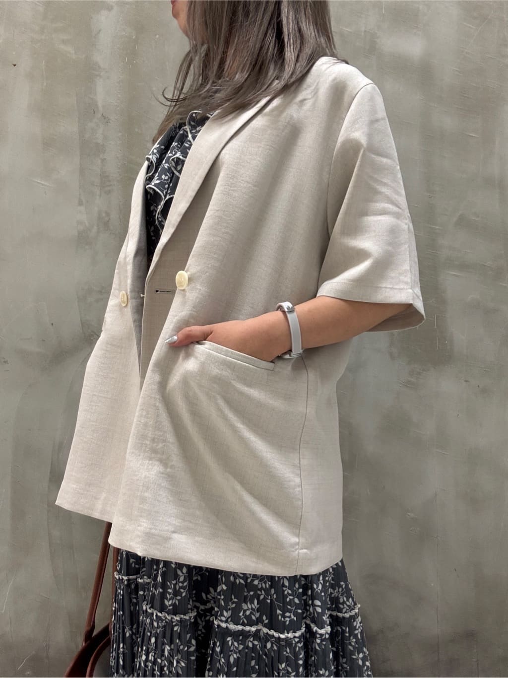 minaさんの「grove｜◆夏の主役シフォンプリントプリーツワンピース」を使ったコーディネート